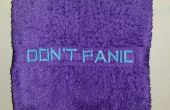 Keine Panik: Ein Handtuch mit einem Standard-Nähmaschine, wie Hoopy Frood Sticken